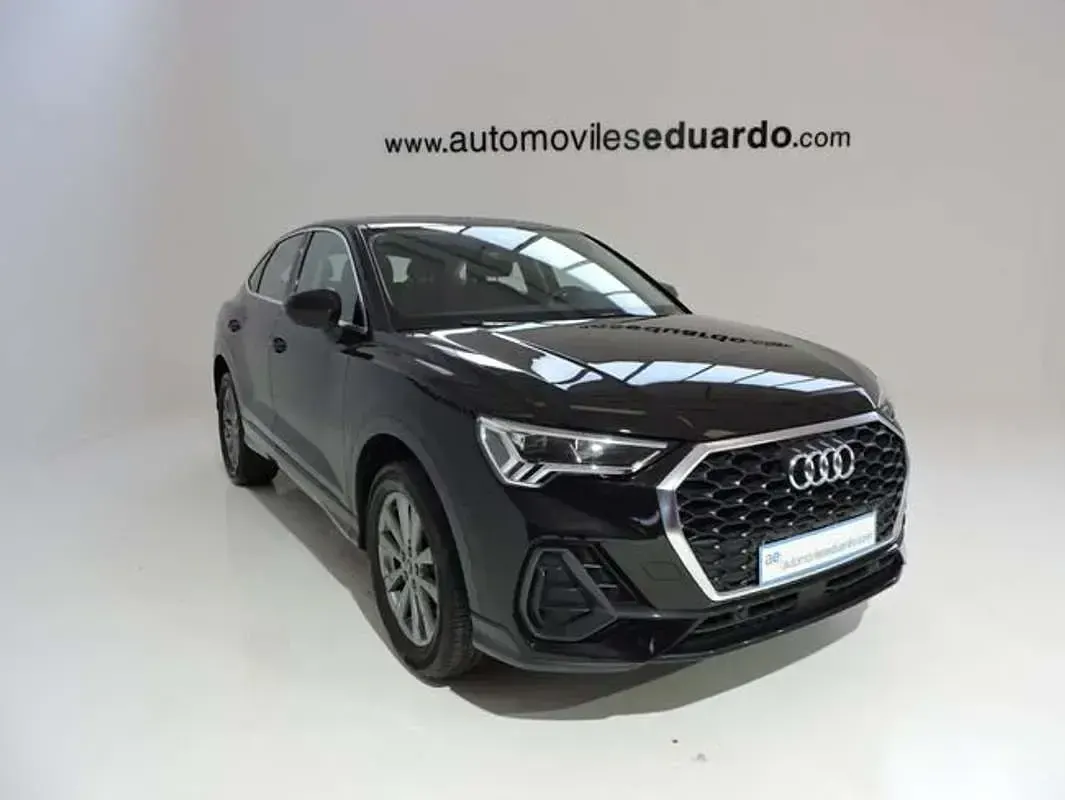 Käytetty Audi Q3 Sportback S-Line 245 HP (180 kW) 2022 Musta Katumaasturi