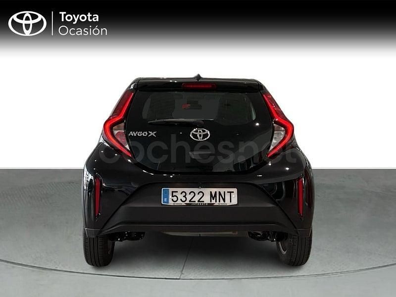 Usado Toyota Aygo X Play 72 CV (52 kW) 2024 Negro SUV