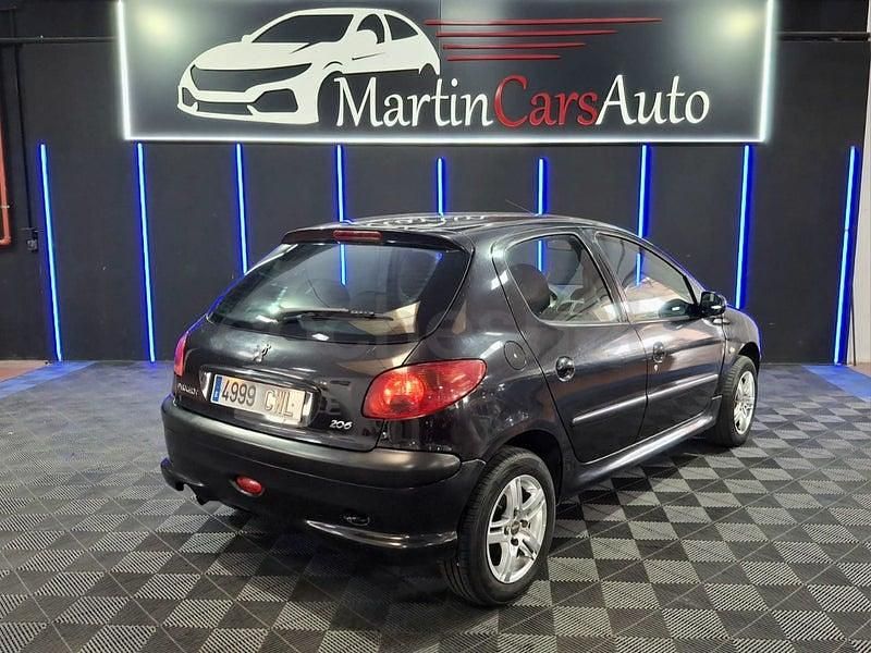 Usado Peugeot 206 75 CV (55 kW) 2004 Negro Berlina