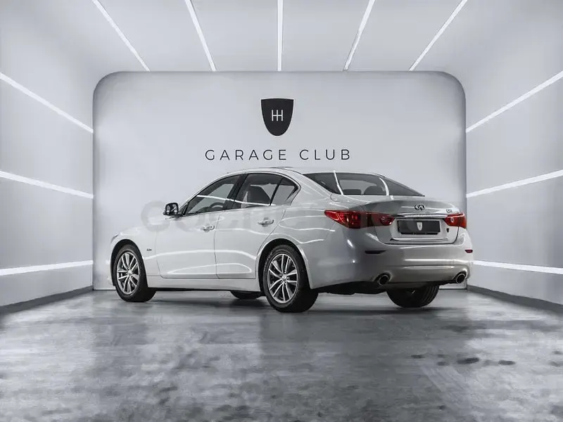 Usado Infiniti Q50 170 CV (125 kW) 2015 Blanco Berlina