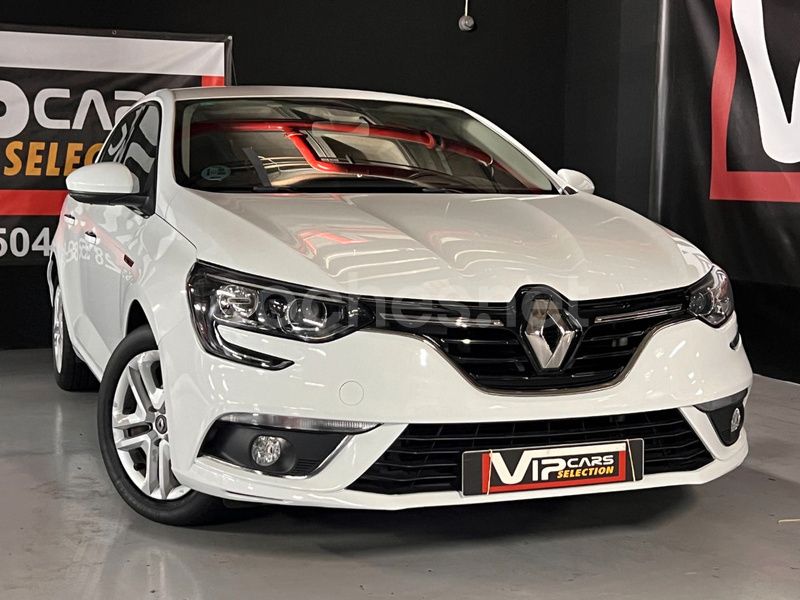 Blanco Usado 2019 Renault Mégane IV Life Berlina | 12.990 € (Precio justo) - Imagen 1/4