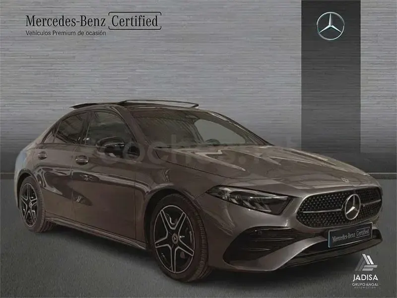 Usado Mercedes A200 163 CV (119 kW) 2025 Gris / plata Berlina