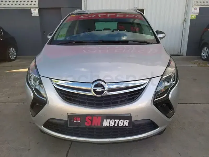Usado Opel Zafira Tourer Expression 120 CV (88 kW) 2016 Gris / plata Monovolumen