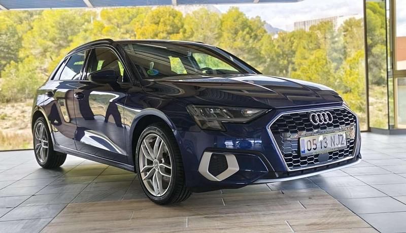 Usado Audi A3 Sportback Advanced 150 CV (110 kW) 2024 Azul Utilitario
