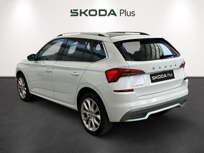 Usado Skoda Kamiq Sport 110 CV (80 kW) 2023 Blanco SUV