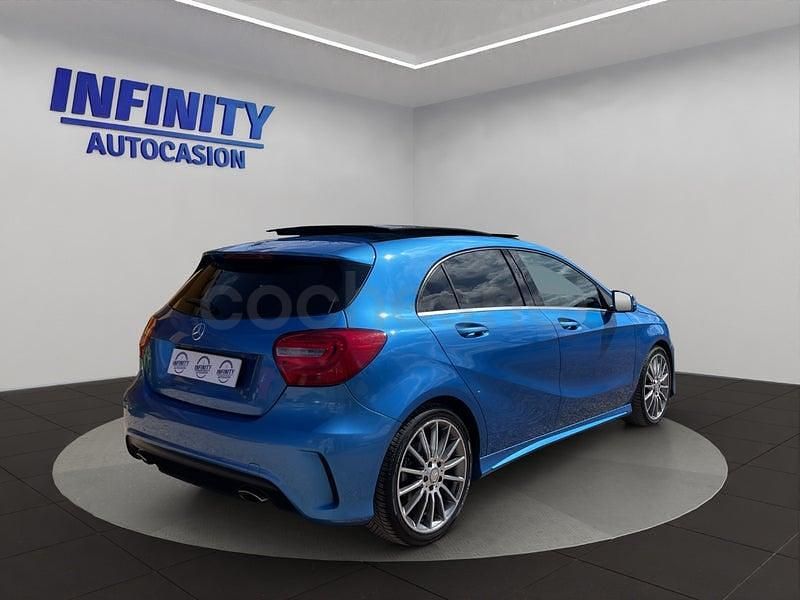 Usado Mercedes A200 AMG line 156 CV (114 kW) 2013 Azul Berlina