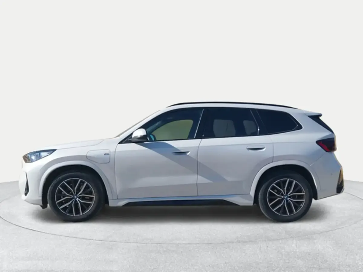 Usado BMW X1 Comfort Edition 245 CV (180 kW) 2025 Blanco SUV