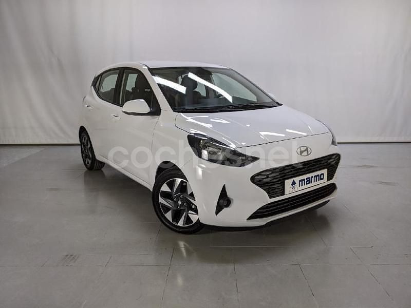 Usado Hyundai i10 63 CV (46 kW) 2025 Blanco Utilitario