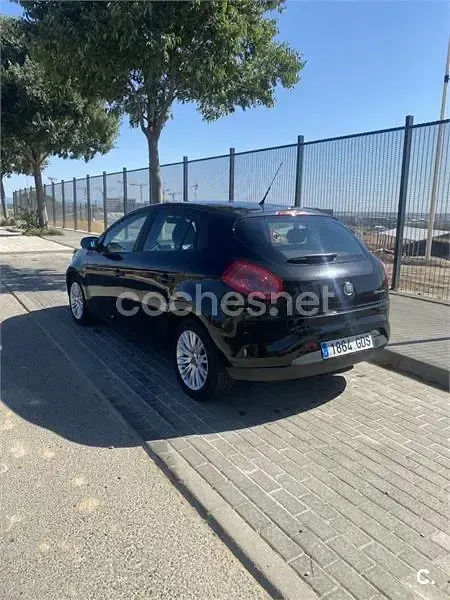 Usado Fiat Bravo Dynamic 120 CV (88 kW) 2008 Negro Utilitario