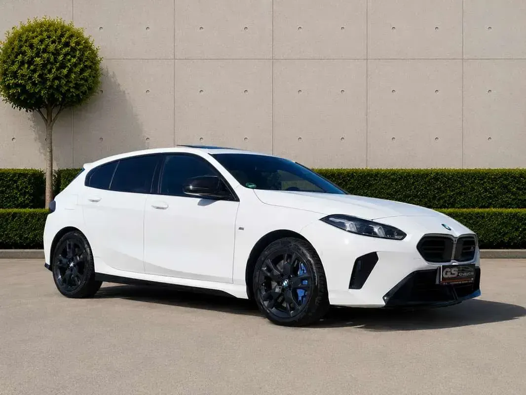 Usado BMW M135 300 CV (220 kW) 2025 Blanco Utilitario