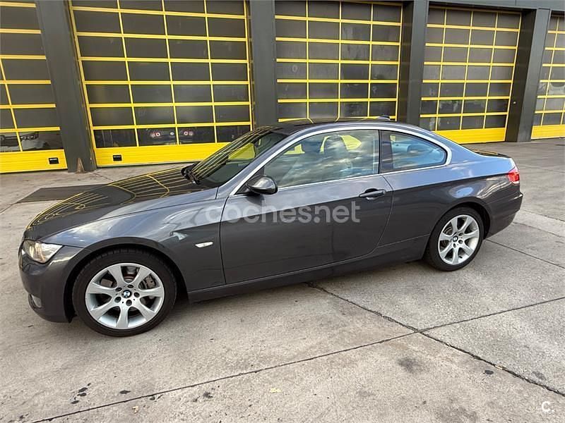 Gris / plata Usado 2008 BMW 330 Coupe | 14.500 € (Precio justo) - Imagen 1/4