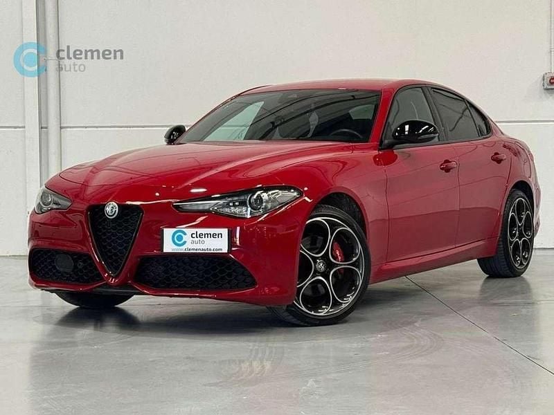 Rojo Usado 2022 Alfa Romeo Giulia Veloce Berlina | 38.900 € (Precio justo) - Imagen 1/4