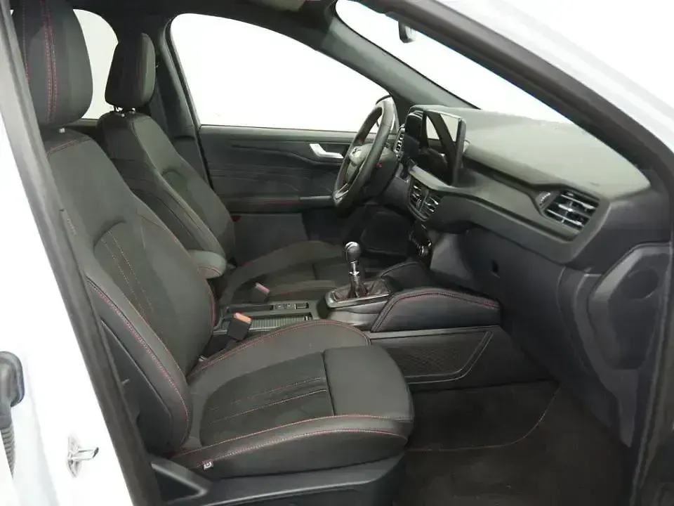 Usado Ford Kuga ST-Line X 150 CV (110 kW) 2026 Gris SUV