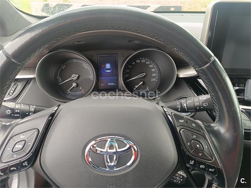 Usado Toyota C-HR Plus 122 HP (89 kW) 2017 Cinzento SUV