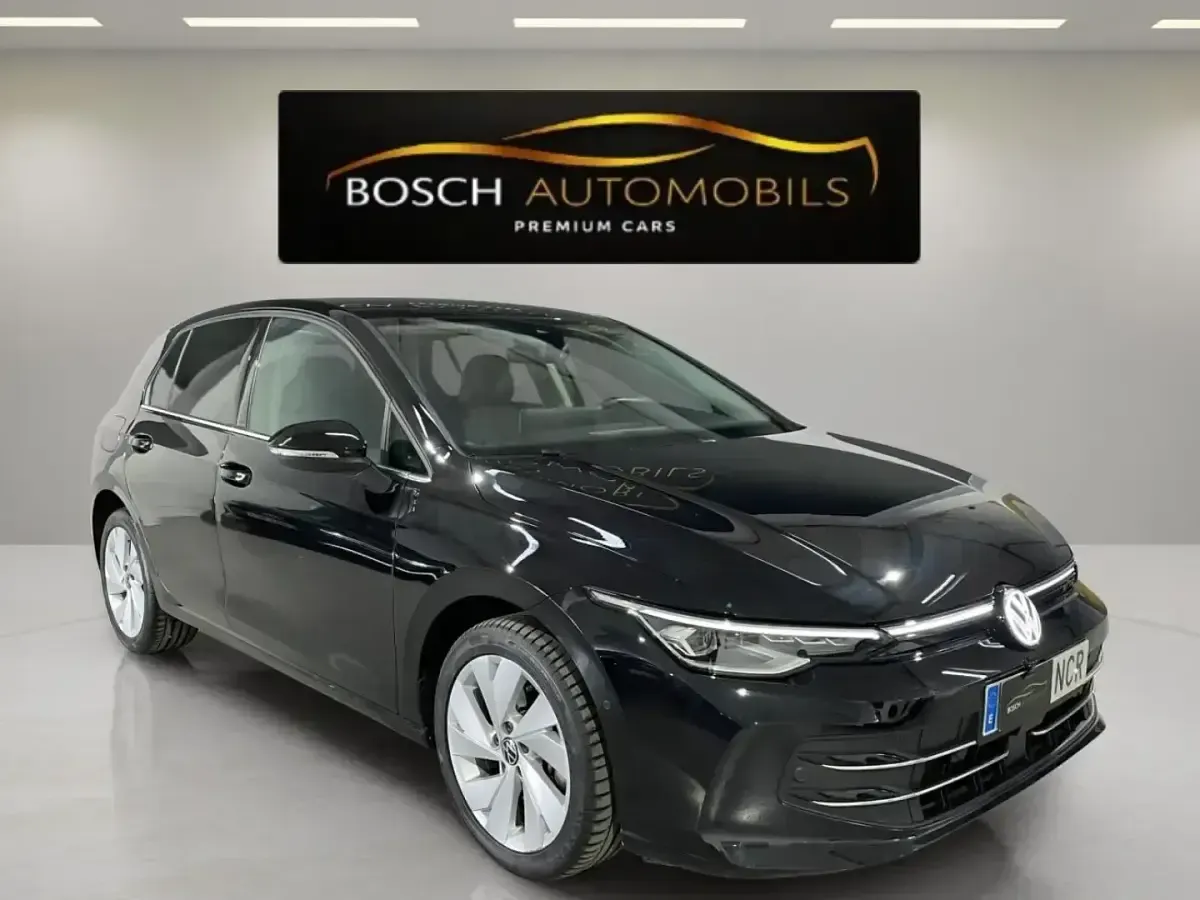Usado VW Golf VIII Style 204 CV (150 kW) 2025 Negro Berlina
