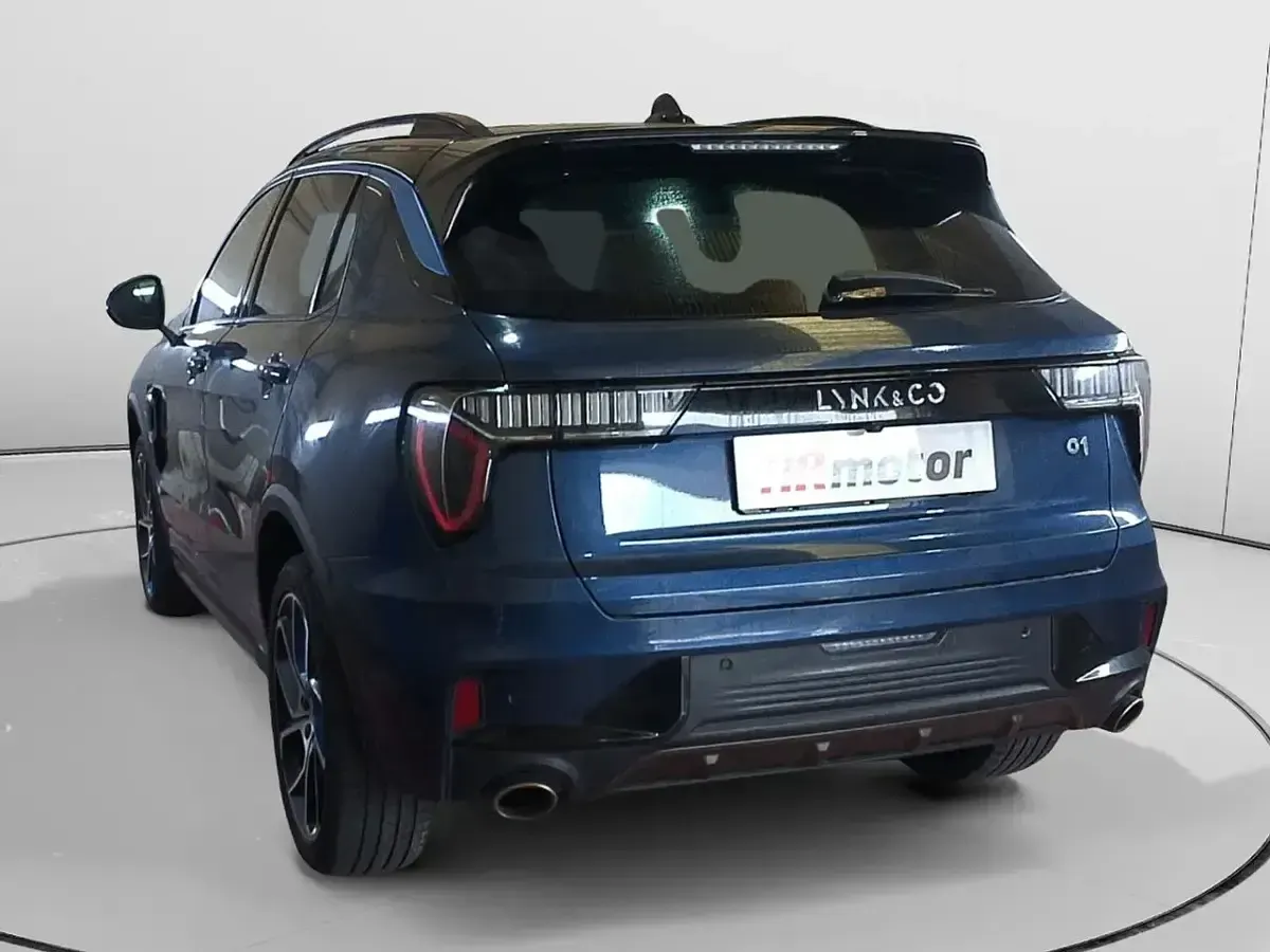 Usado Lynk & Co 01 265 CV (194 kW) 2022 Azul SUV