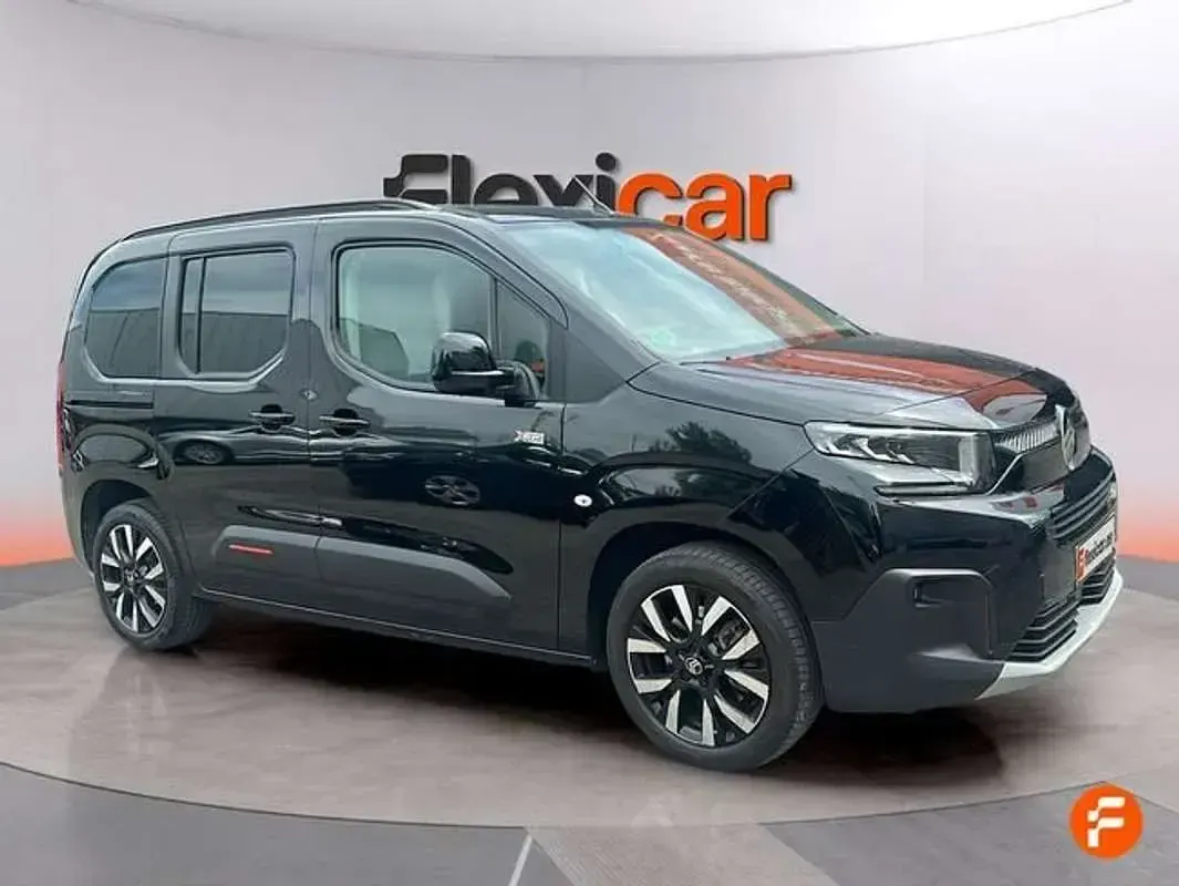 Usado Citroën Berlingo 131 CV (96 kW) 2024 Negro Monovolumen