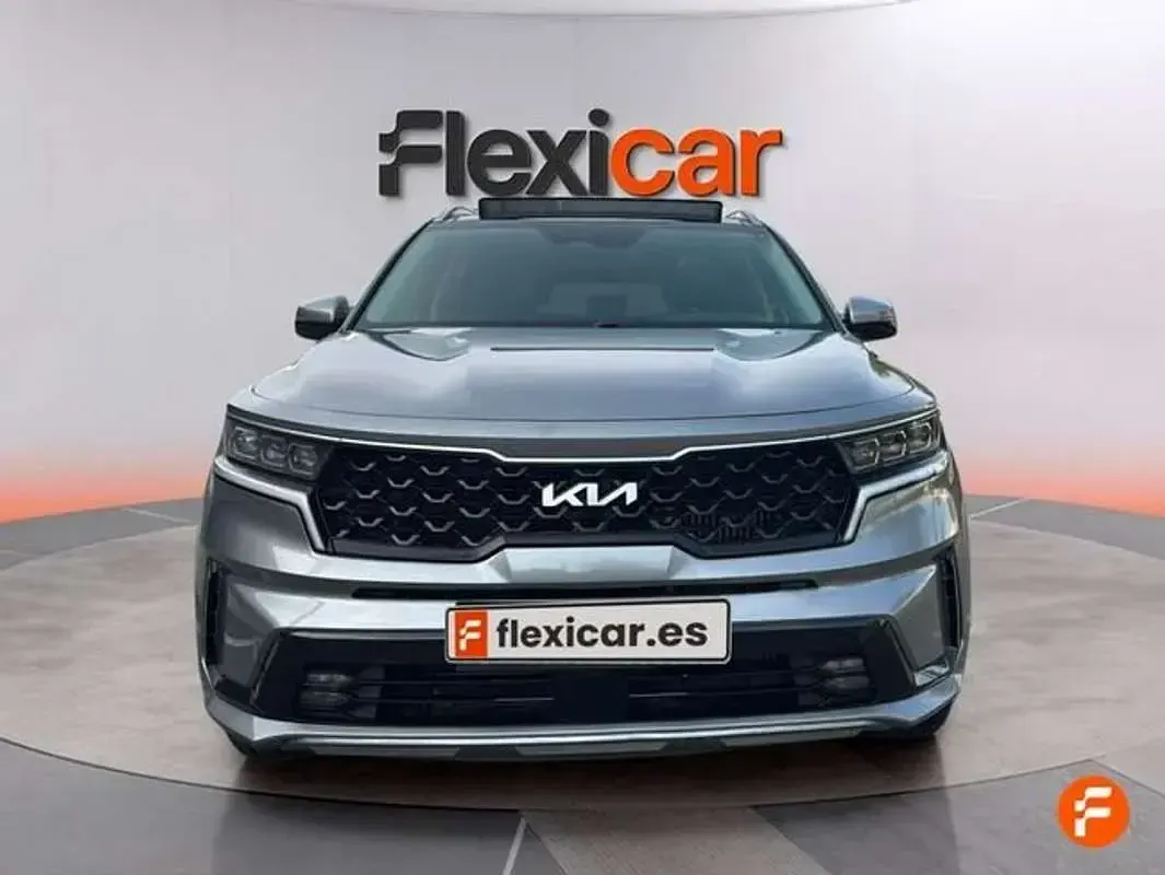 Usado Kia Sorento Plus 230 CV (169 kW) 2024 Gris SUV