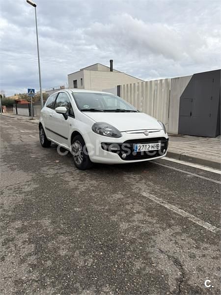 Blanco Usado 2012 Fiat Punto Easy Berlina | 3900 € (Buen precio) - Imagen 1/4