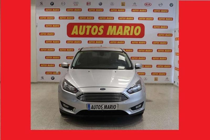 Gris Usado 2016 Ford Focus Titanium Utilitario | 8900 € (Precio justo) - Imagen 1/4