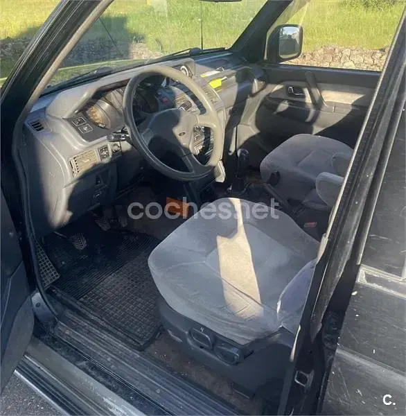 Usado Mitsubishi Montero 99 CV (72 kW) 1992 Negro SUV