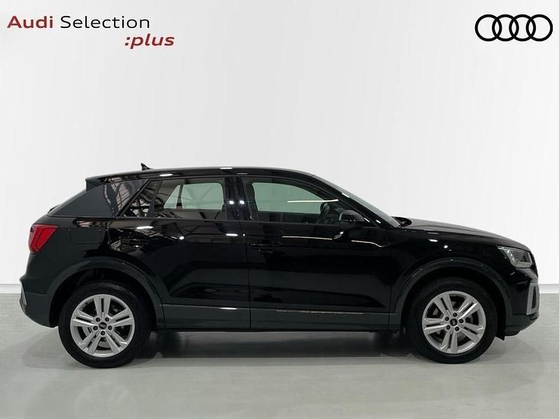 Usado Audi Q2 Advanced Plus 116 CV (85 kW) 2022 Negro SUV