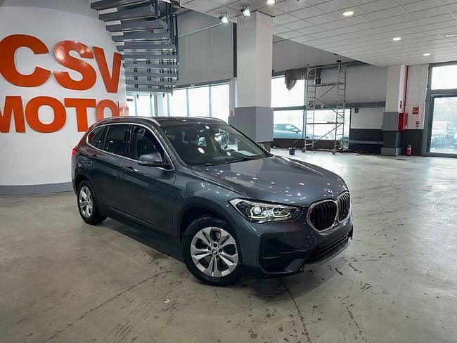 Usado BMW X1 Advantage 220 CV (161 kW) 2022 Gris SUV