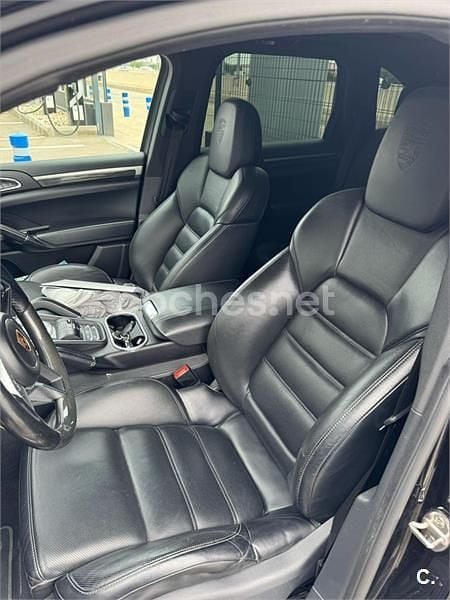 Usado Porsche Cayenne S E-Hybrid Platinum Edition 416 CV (305 kW) 2018 Negro SUV