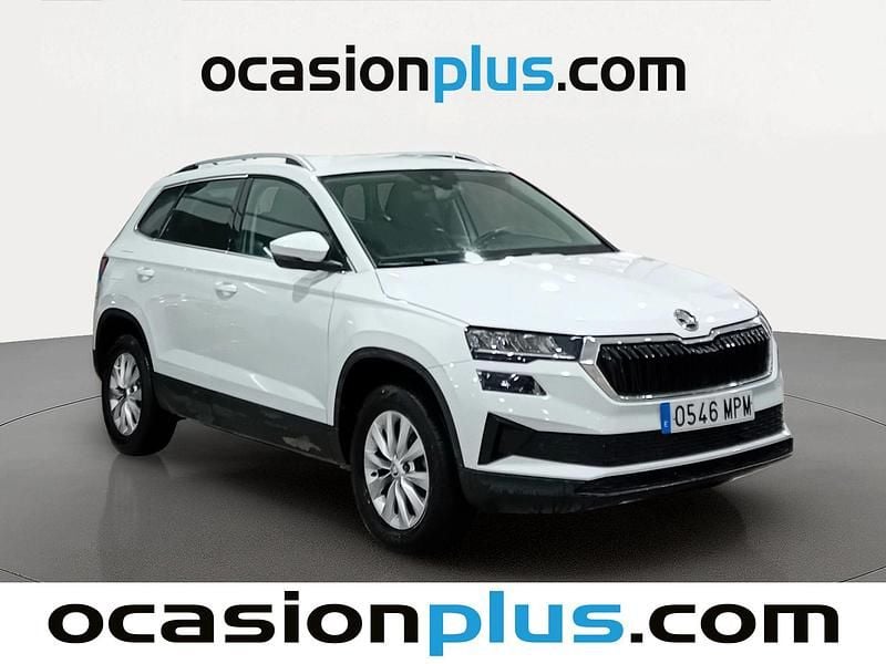 Usado Skoda Karoq Selection 116 CV (85 kW) 2024 Blanco SUV