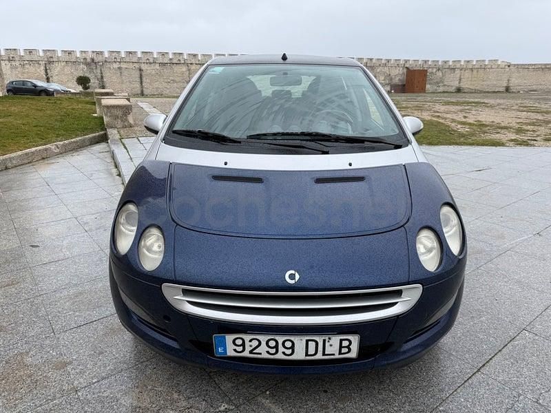 Usado Smart ForFour Passion 95 CV (69 kW) 2004 Azul Utilitario