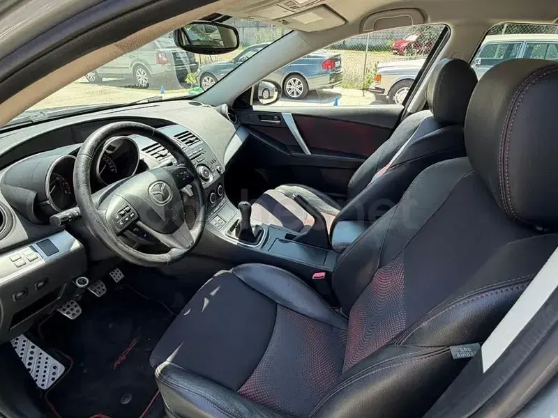 Usado Mazda 3 260 CV (191 kW) 2012 Gris / plata Berlina