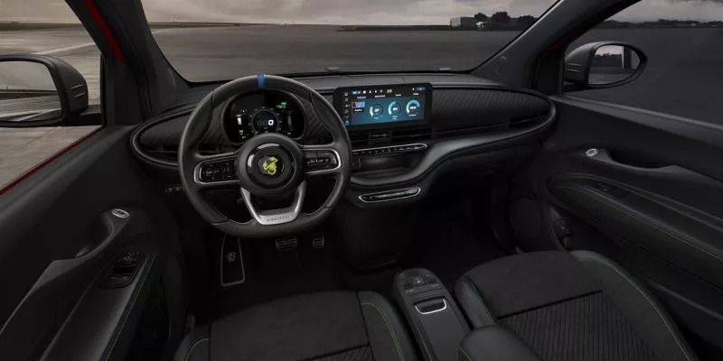 Usado Abarth 500e Turismo 113 kW (154 CV) 2023 Rojo Utilitario