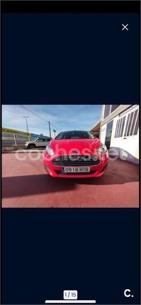 Rojo Usado 2013 Ford Fiesta Trend Utilitario | 5300 € (Precio justo) - Imagen 1/4