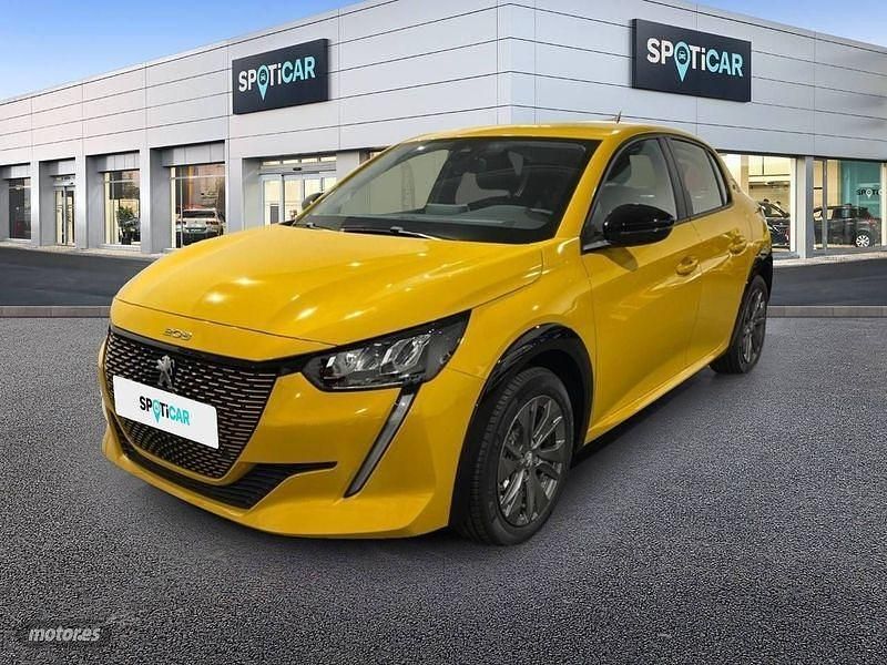 Usado Peugeot 208 Active 100 kW (136 CV) 2023 Amarillo Utilitario