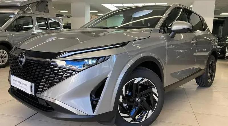 Usado Nissan Qashqai N-Connecta 140 CV (102 kW) 2024 Plata diamante SUV