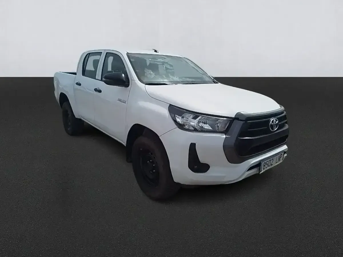 Käytetty Toyota HiLux 150 HP (110 kW) 2021 Valkoinen Nouto