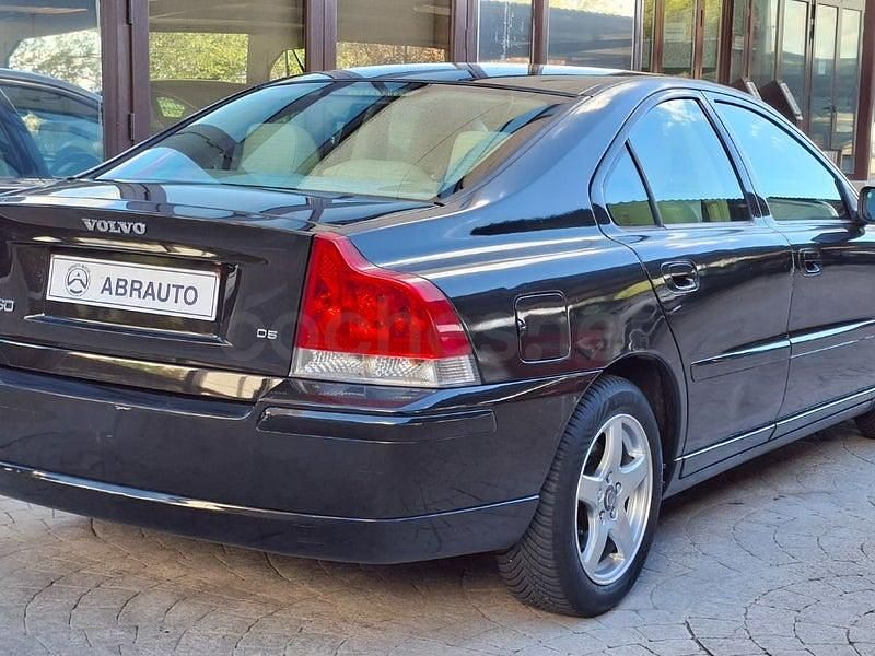 Usado Volvo S60 Momentum 185 CV (136 kW) 2007 Negro Berlina