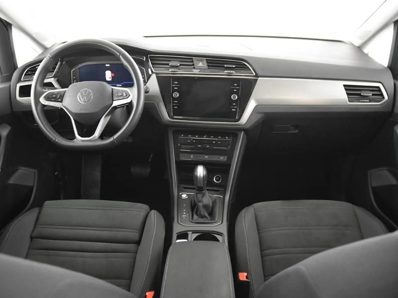 Usado VW Touran 150 CV (110 kW) 2025 Gris/plata Monovolumen