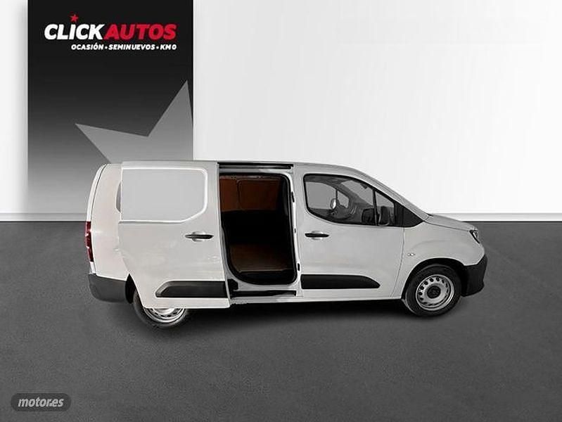 Usado Peugeot Partner 100 CV (73 kW) 2024 Blanco Monovolumen
