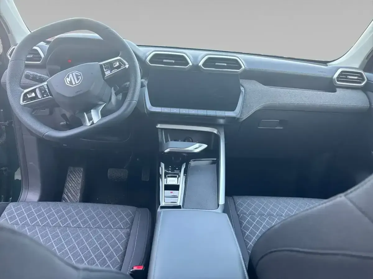 Nuevo MG ZS Comfort 197 CV (144 kW) 2025 Verde SUV
