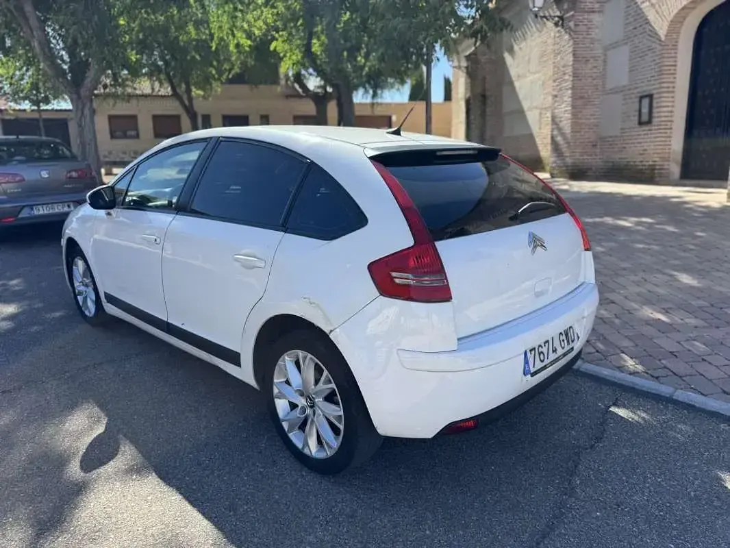Usado Citroën C4 90 CV (66 kW) 2010 Blanco Utilitario
