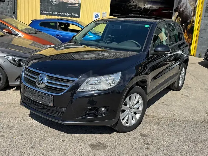 Usado VW Tiguan Sport 170 CV (125 kW) 2009 Negro SUV