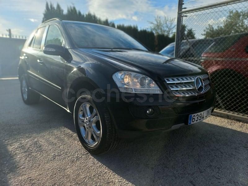 Usado Mercedes ML280 190 CV (139 kW) 2008 Negro SUV