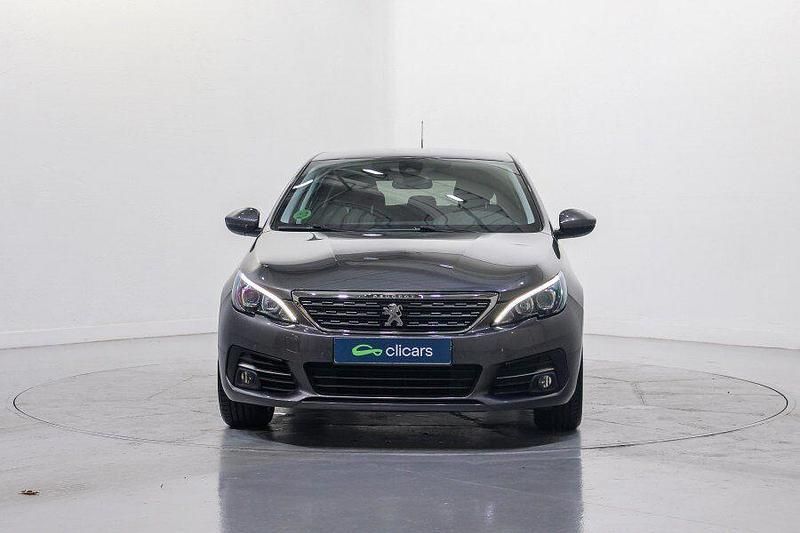 Usado Peugeot 308 Allure 130 CV (95 kW) 2018 Gris / plata Berlina