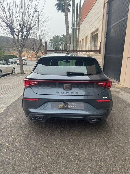 Usado Cupra Leon 150 CV (110 kW) 2022 Gris / plata Berlina