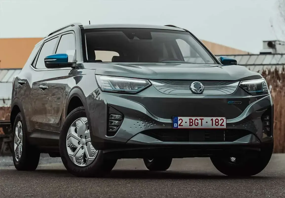 Usado SsangYong Korando Limited 139 kW (190 CV) 2022 Azul SUV