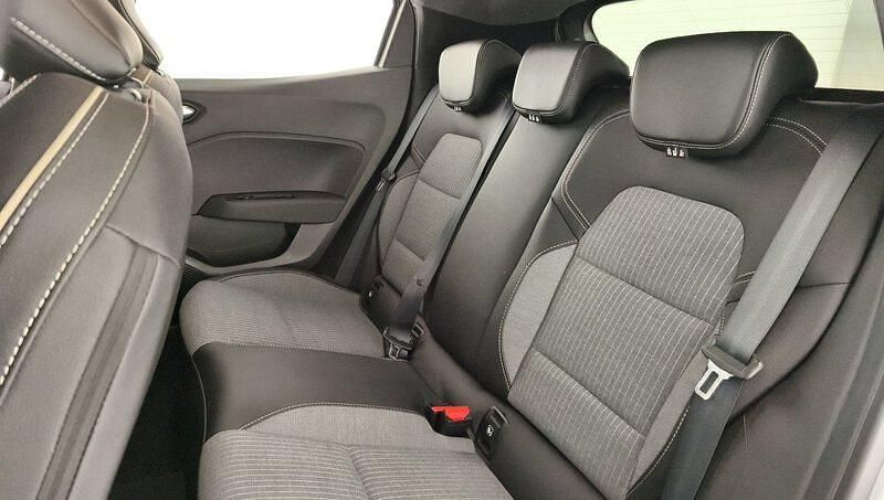 Occasion Renault Clio V Techno 100 ch (73 kW) 2025 Gris Berline