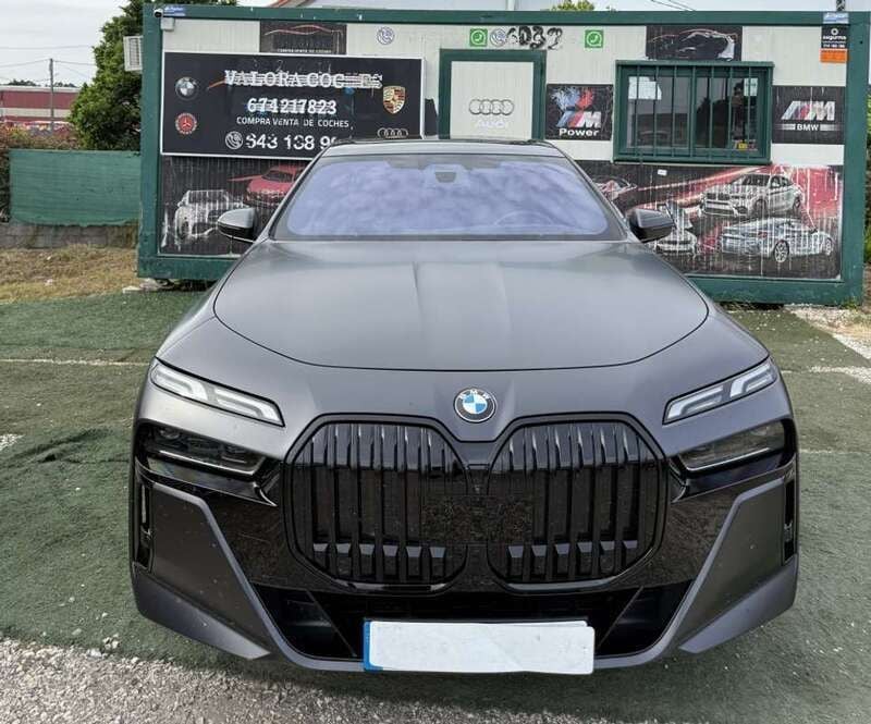 Negro Usado 2023 BMW 740 M Sport Berlina | 89.000 € (Super precio) - Imagen 1/4