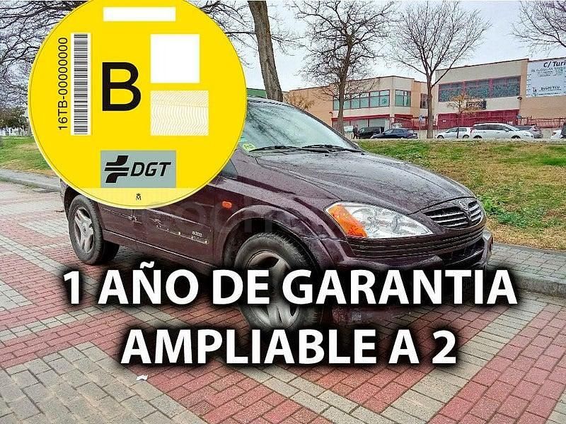 Usado Ssangyong (KGM) Kyron Limited 141 CV (103 kW) 2006 Granate SUV