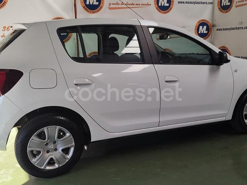 Usado Dacia Sandero Comfort 95 CV (69 kW) 2020 Blanco Berlina
